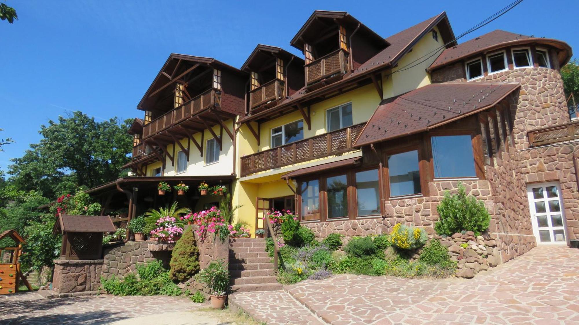 Prima Porta Vendeghaz Hotel Balatonalmadi Luaran gambar